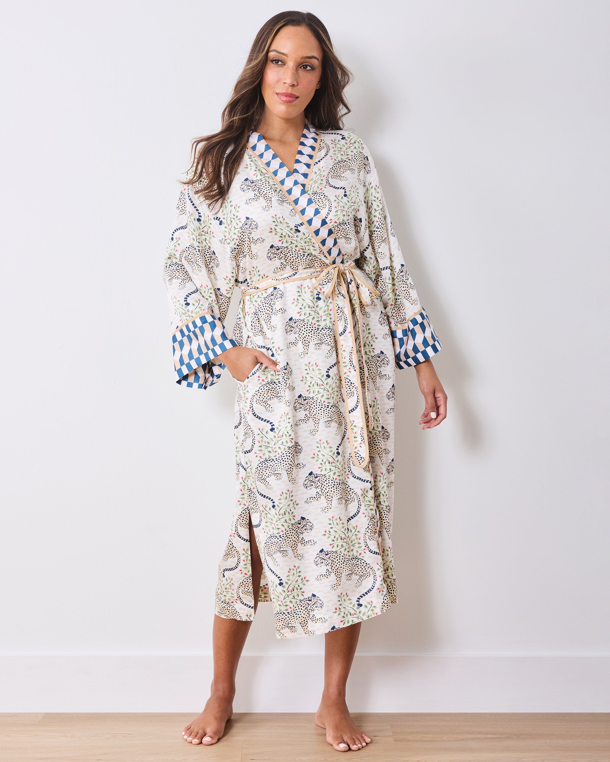 Bagheera - Eco Satin Robe - Wedding Cake
