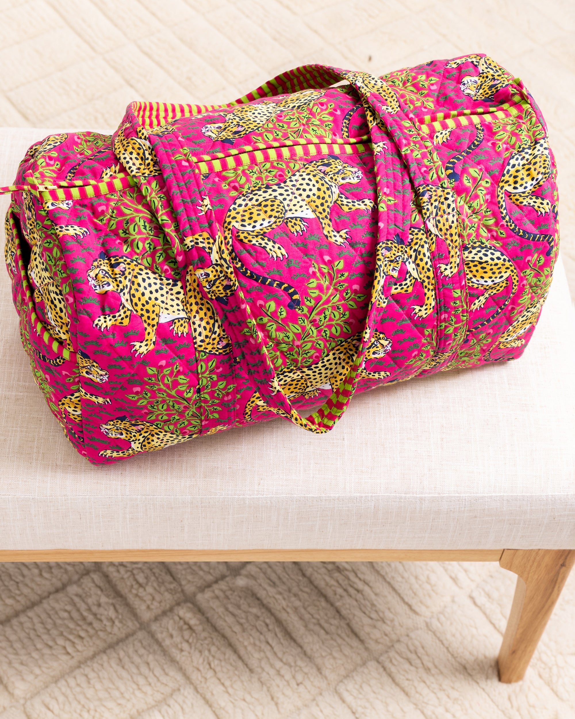 Bagheera - Quilted Duffle Bag - Hot Pink
