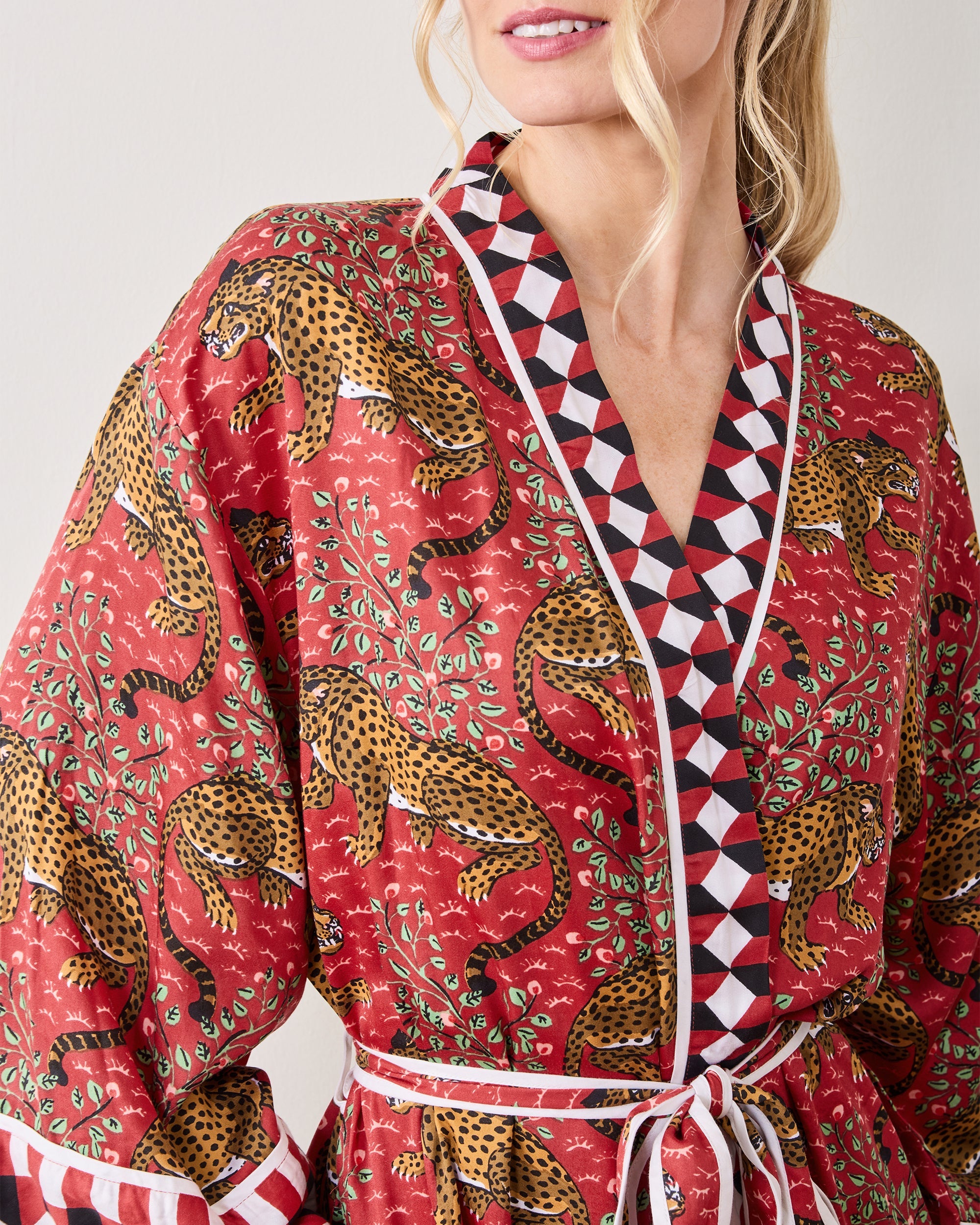 Bagheera - Eco Satin Robe - Scarlet