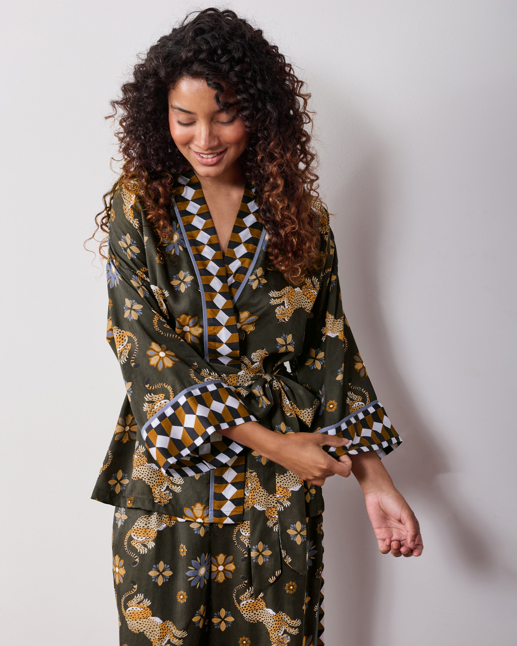 Bagheera Kaleidoscope - Eco Satin Wrap Set - Olive