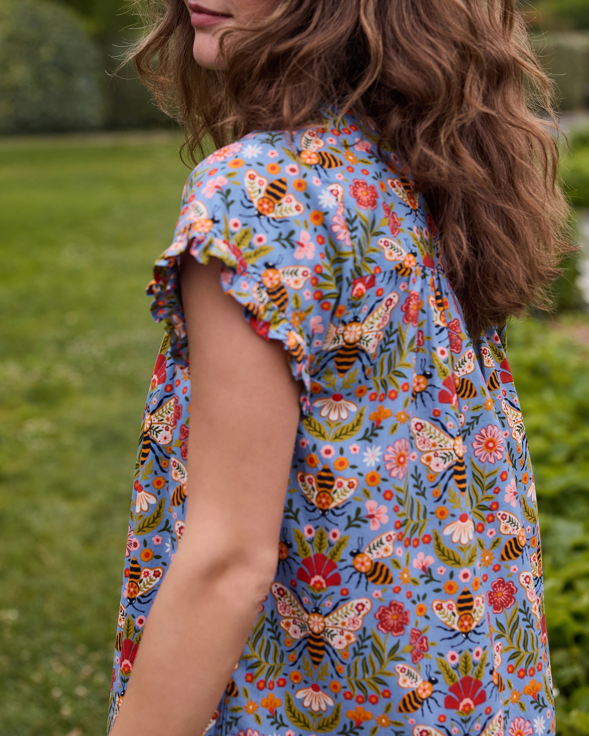 Bee Tapestry - Pintuck Nightgown - Delphinium Blue