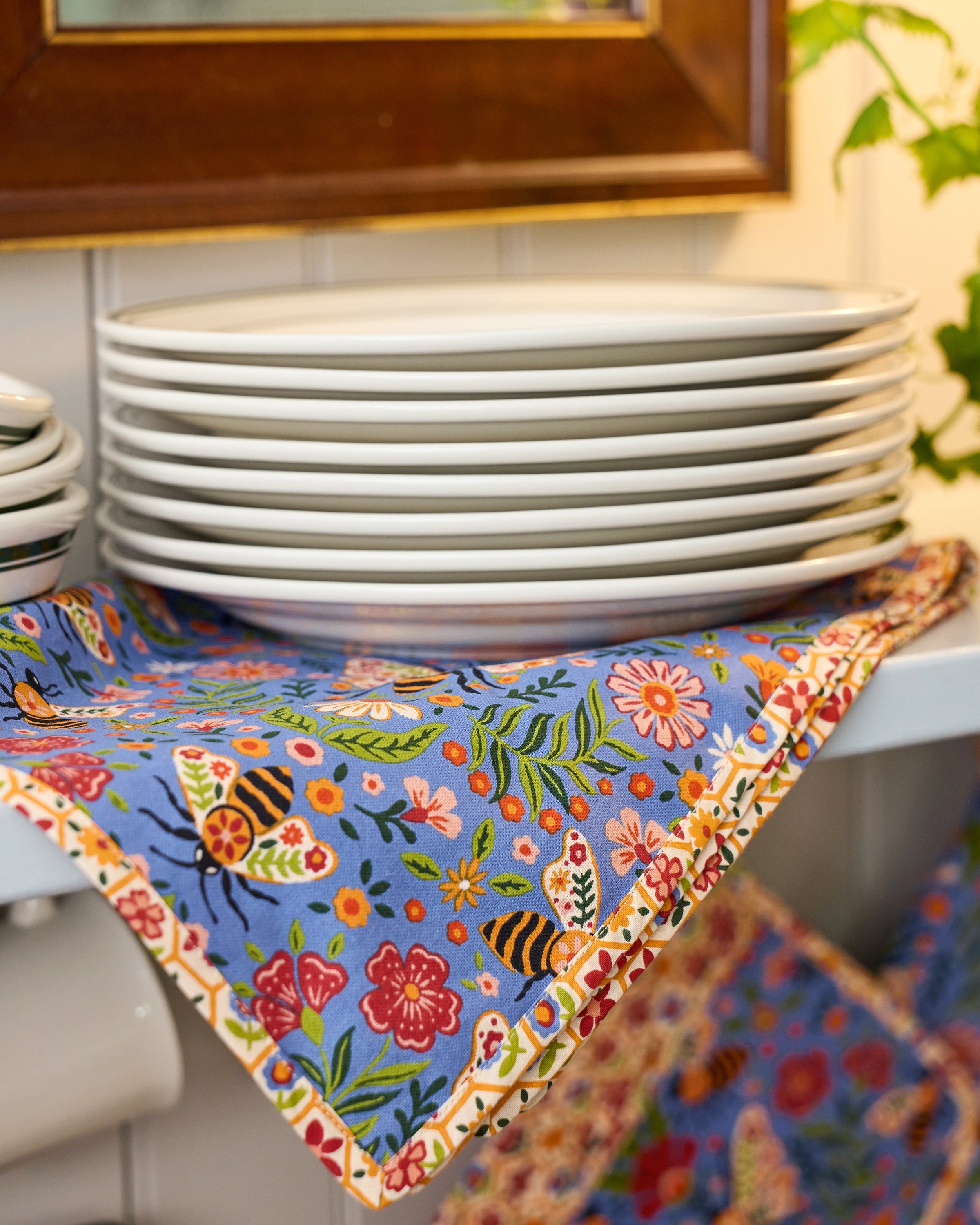 Bee Tapestry - Set of 2 Tea Towels - Delphinium Blue
