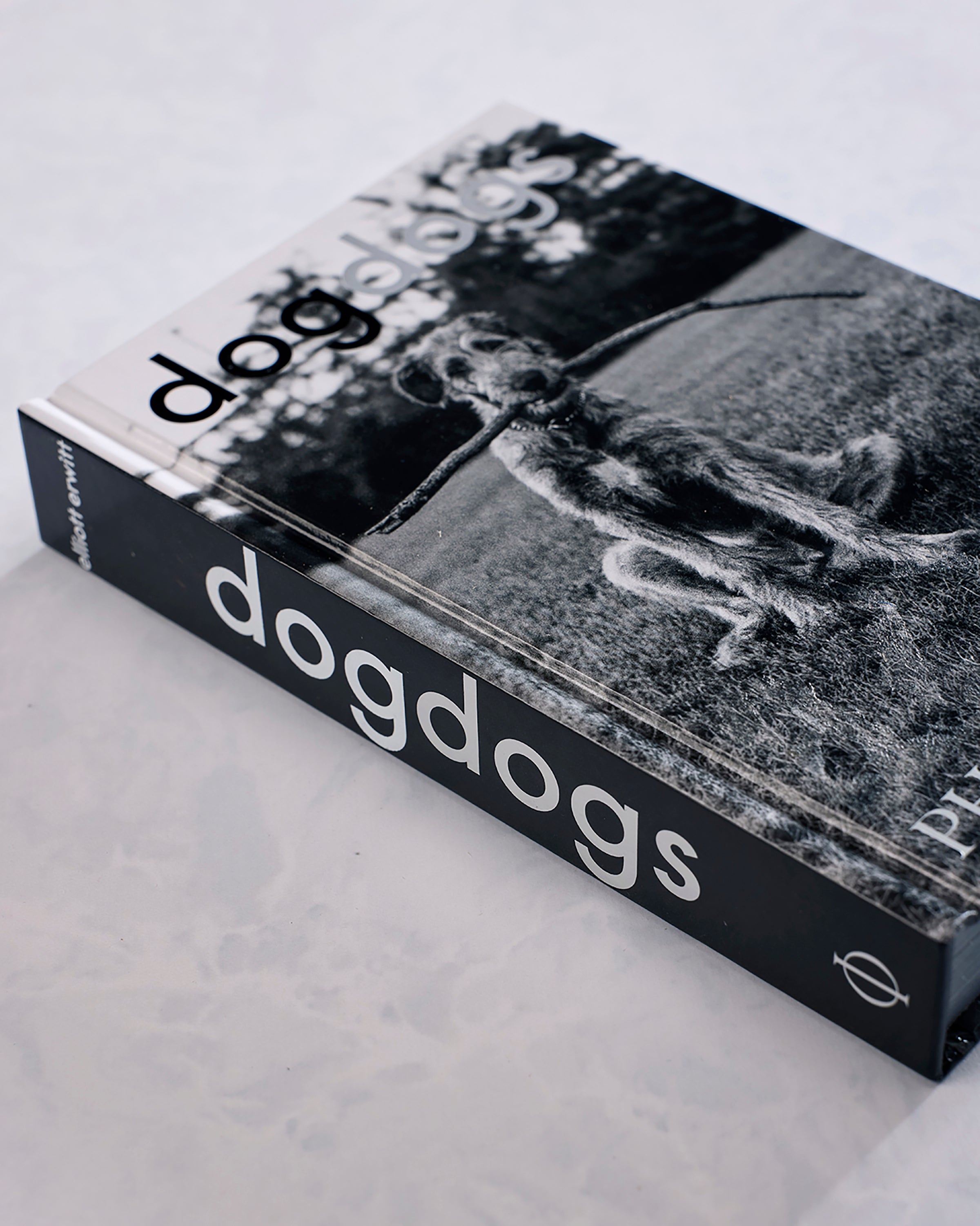 Black - Dogdogs Photography Book - Phaidon