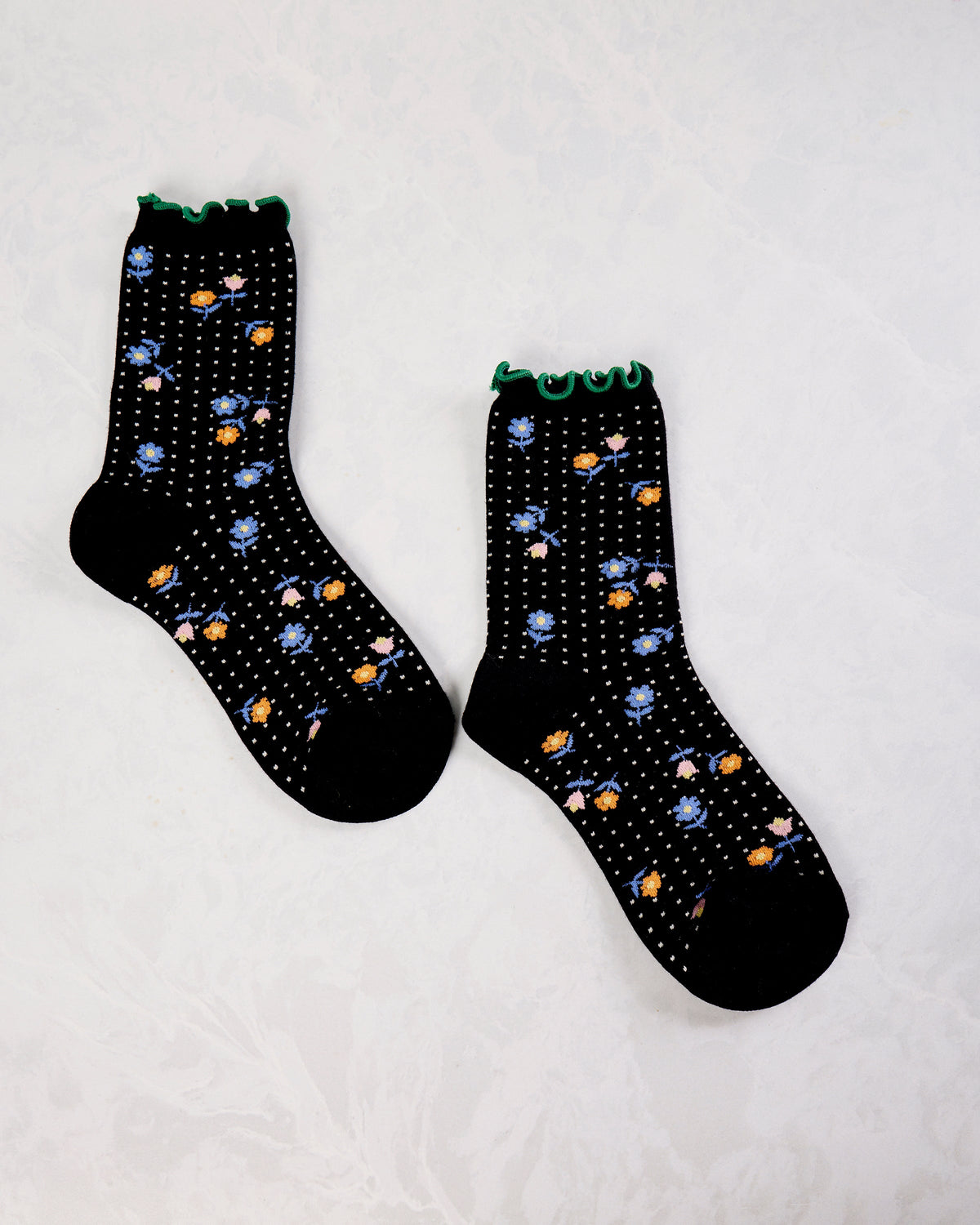 Black - Dottie Floral Crew - Hansel from Basel