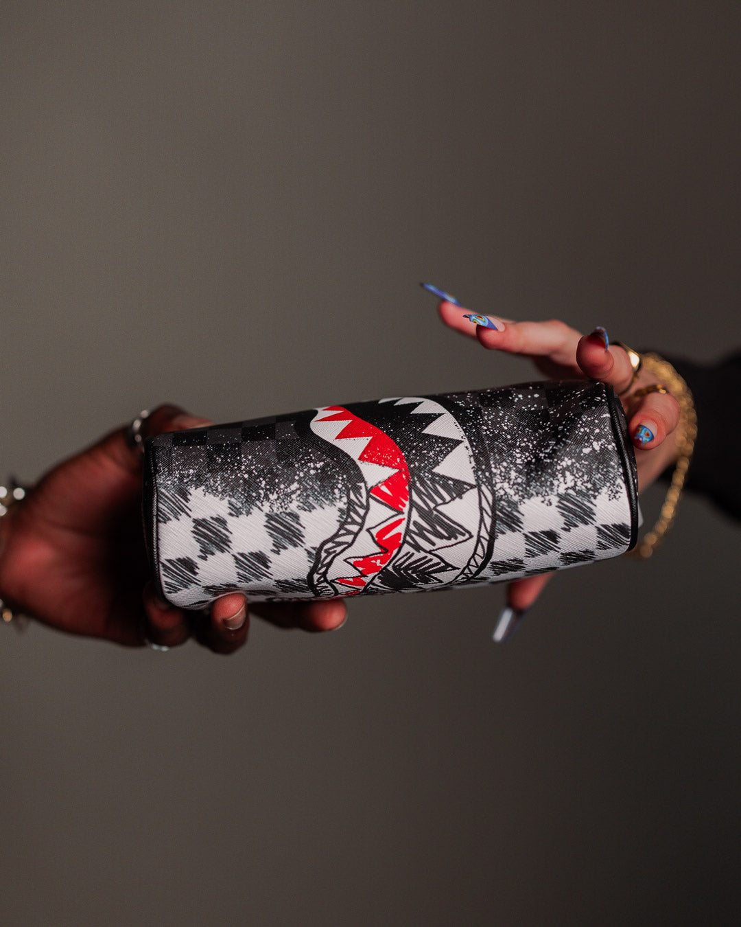 SCRIBBLE DRIBBLE CHECK POUCH